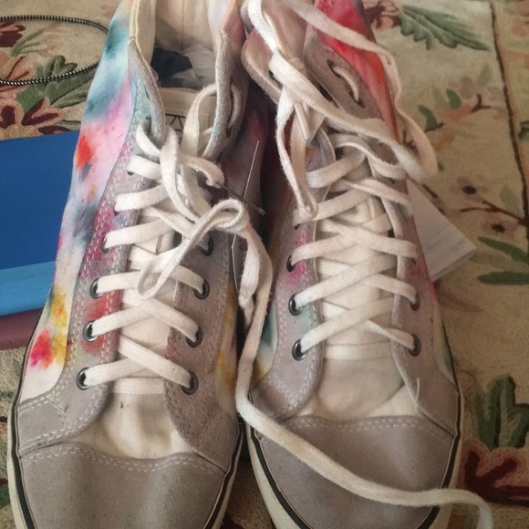 Tie dyed Hi tops ❤️💙😎 - Picture 1 of 5